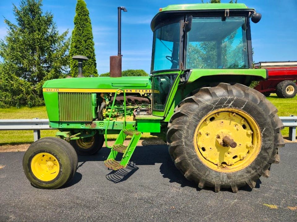 John Deere 4030