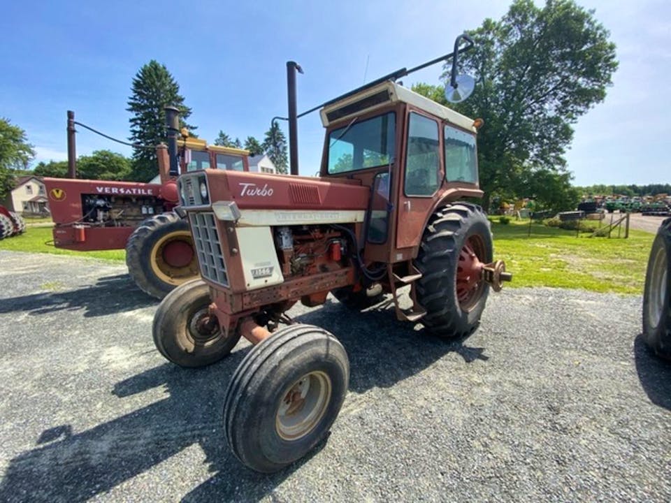 International Harvester 1566