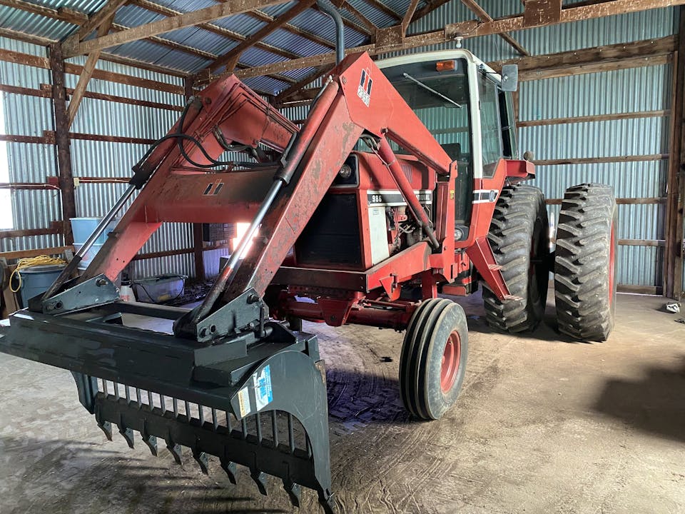 International Harvester 986
