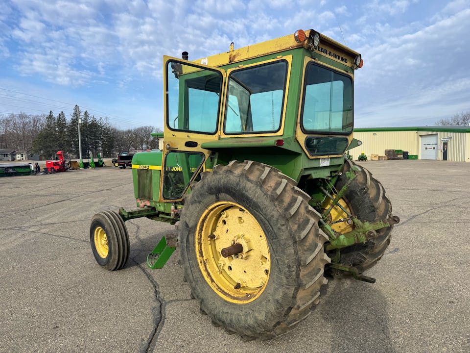 John Deere 2840
