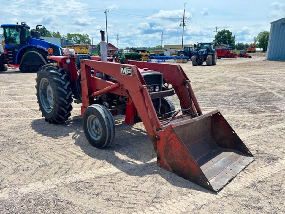 Massey Ferguson 245