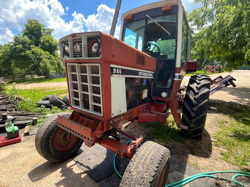 International Harvester 986
