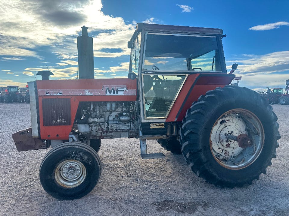 MASSEY FERGUSON 2705