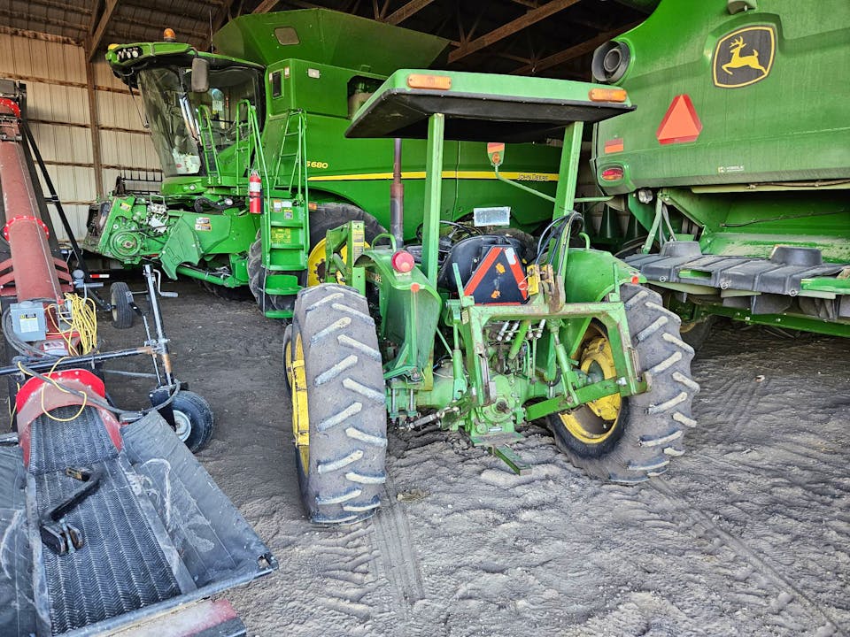 John Deere 1250