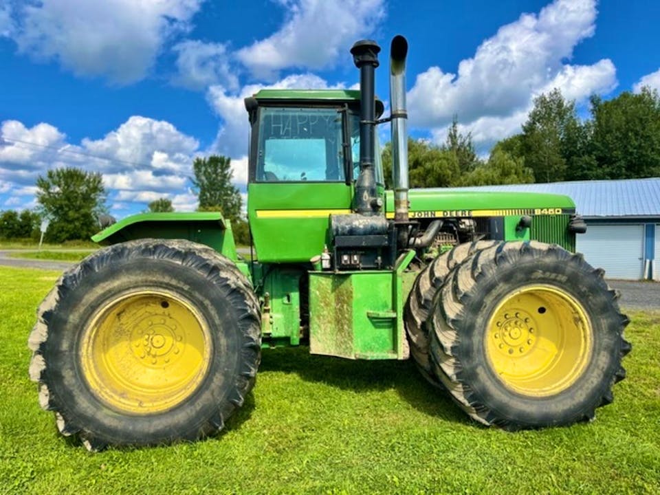 John Deere 8450