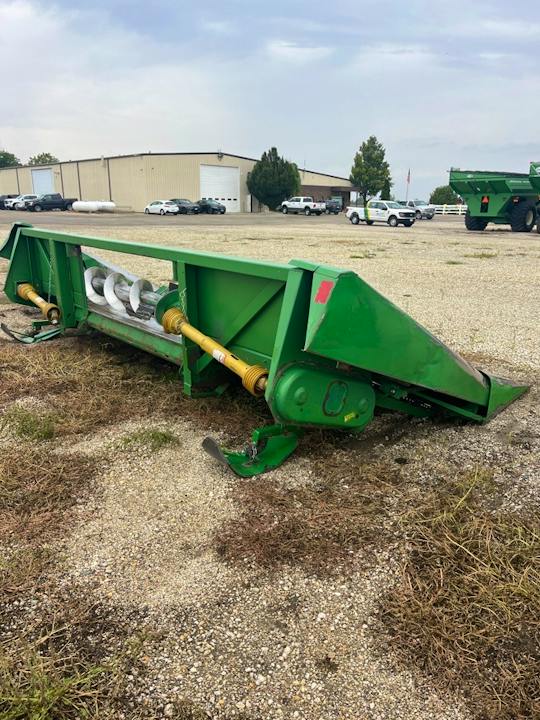 John Deere 643