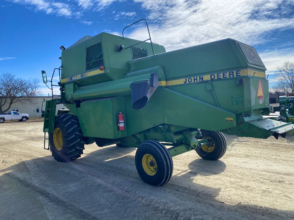 John Deere 4425