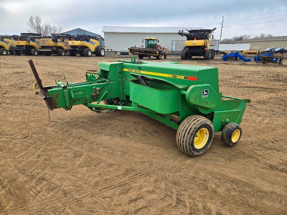 John Deere 348