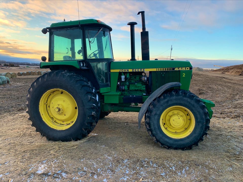 John Deere 4450
