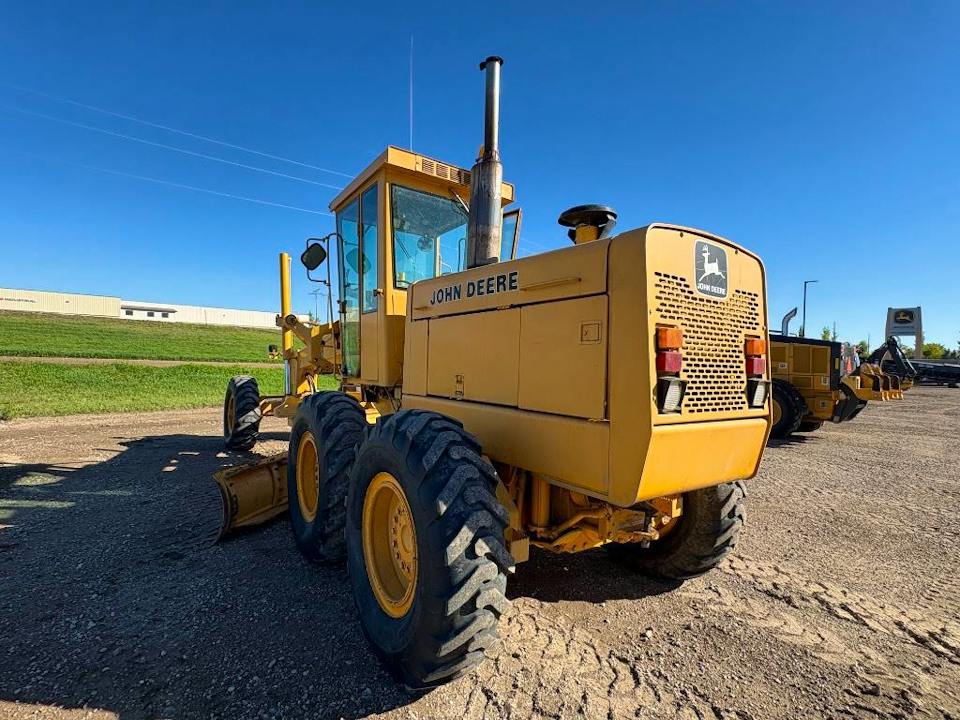 John Deere 770BH