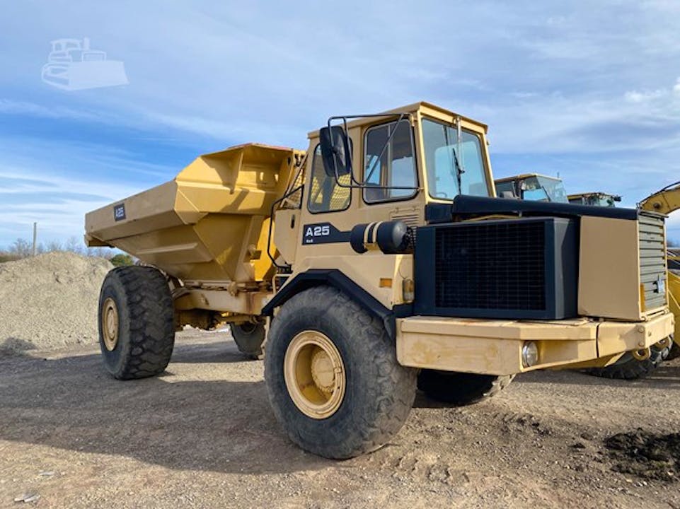 VOLVO A25