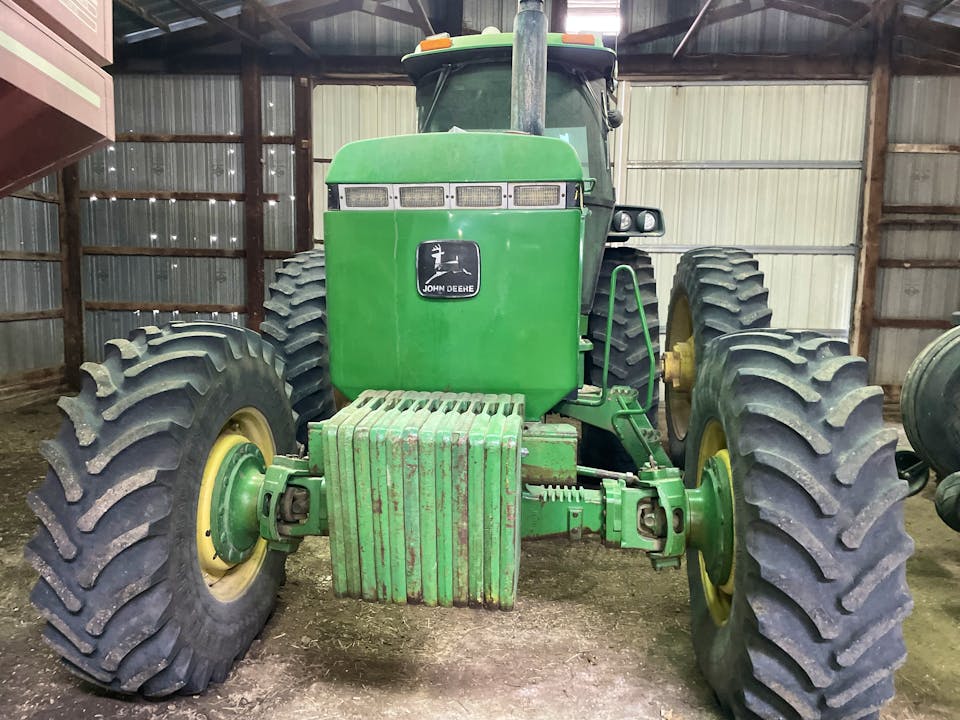 John Deere 4755