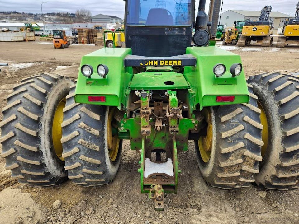 John Deere 8760