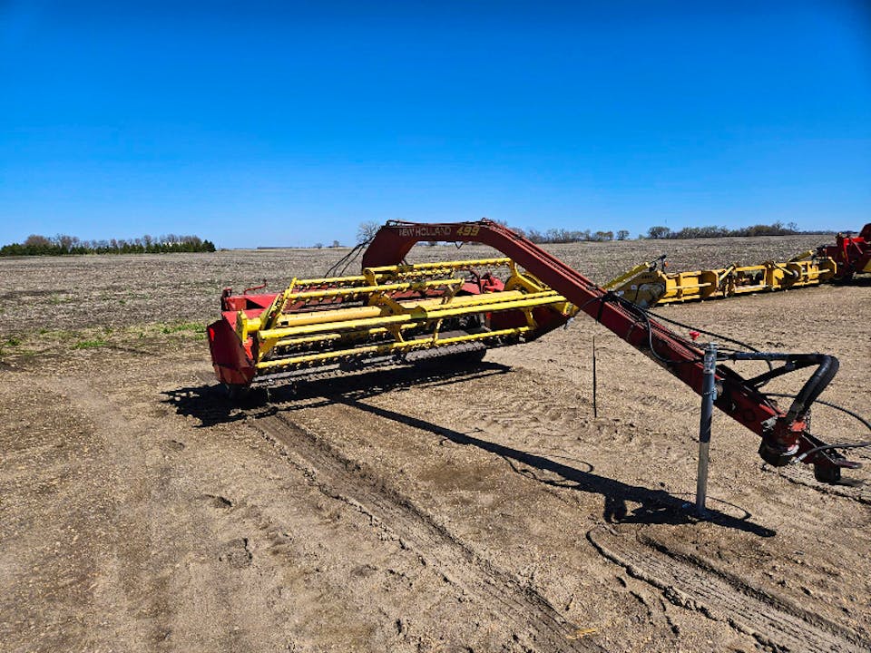 NEW HOLLAND 499