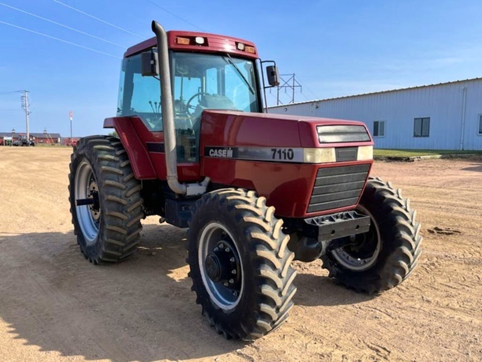 Case IH 7110