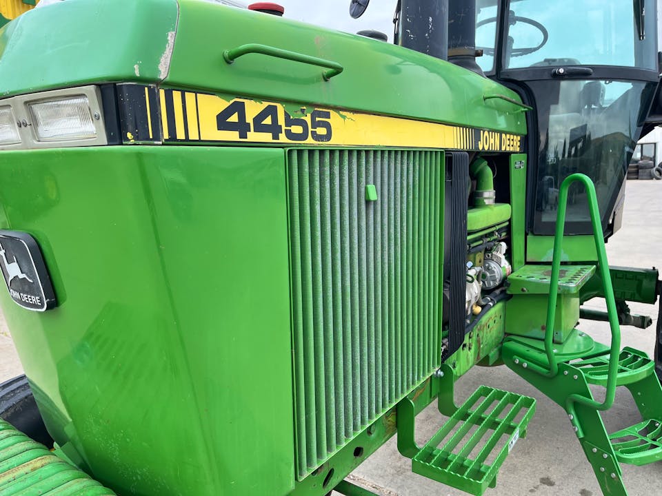 John Deere 4455