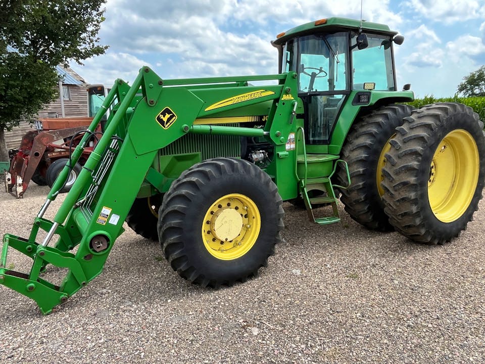John Deere 4760