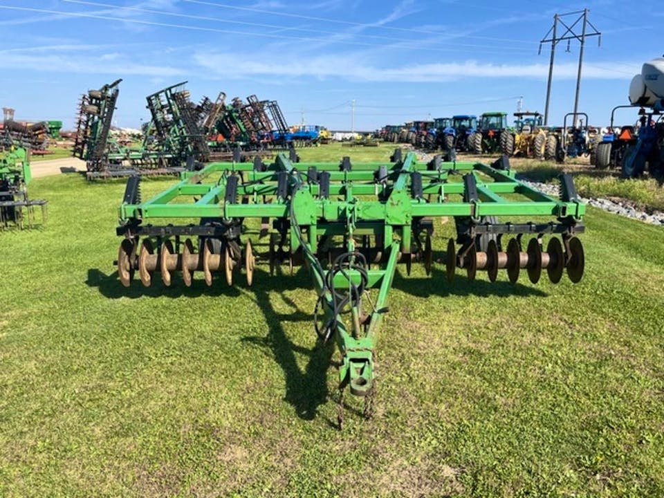 John Deere 712
