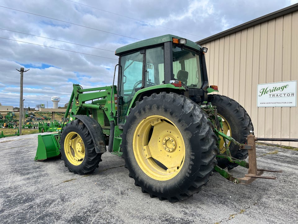 John Deere 6400