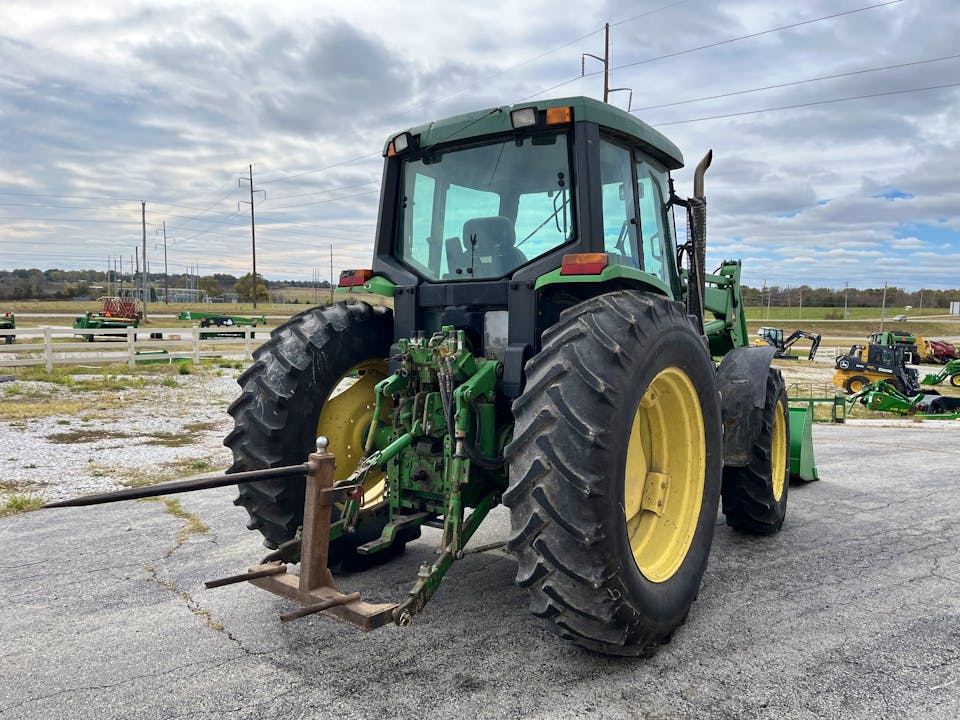 John Deere 6400