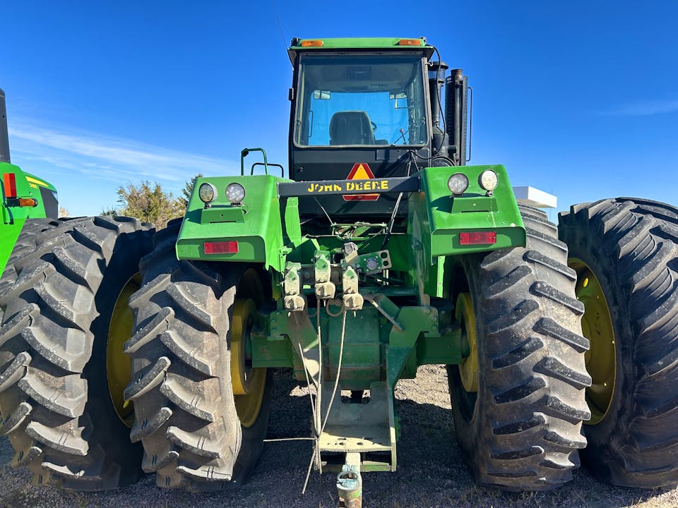 John Deere 8960