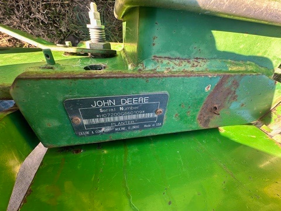John Deere 7200