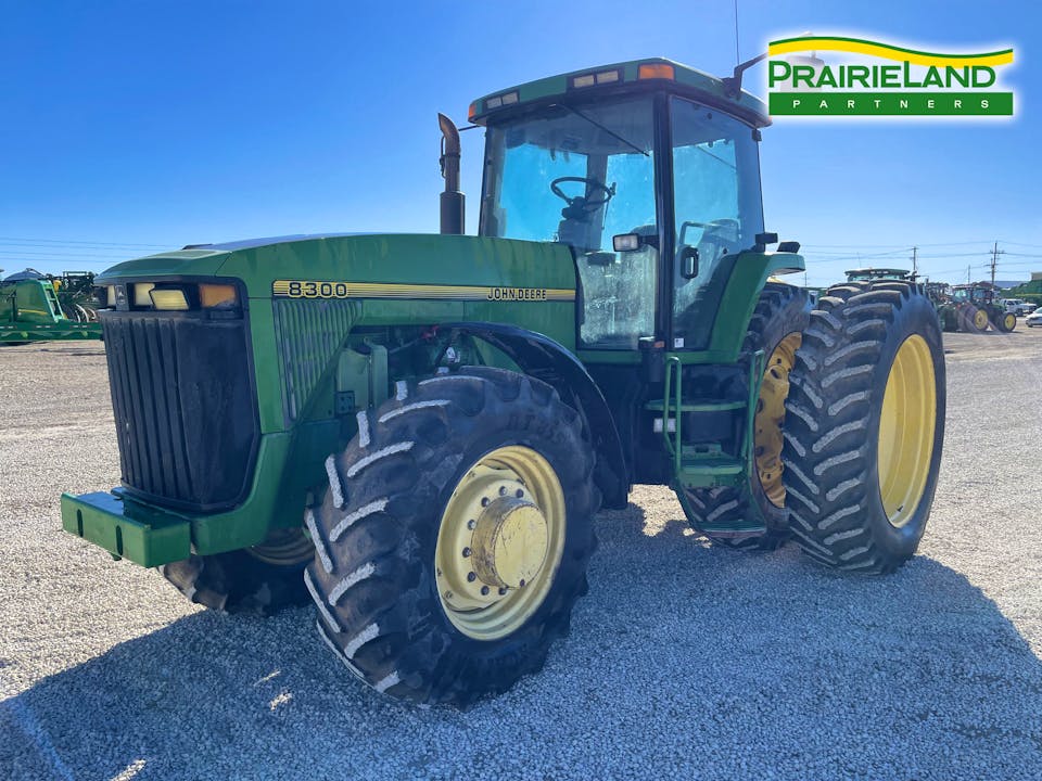 John Deere 8300
