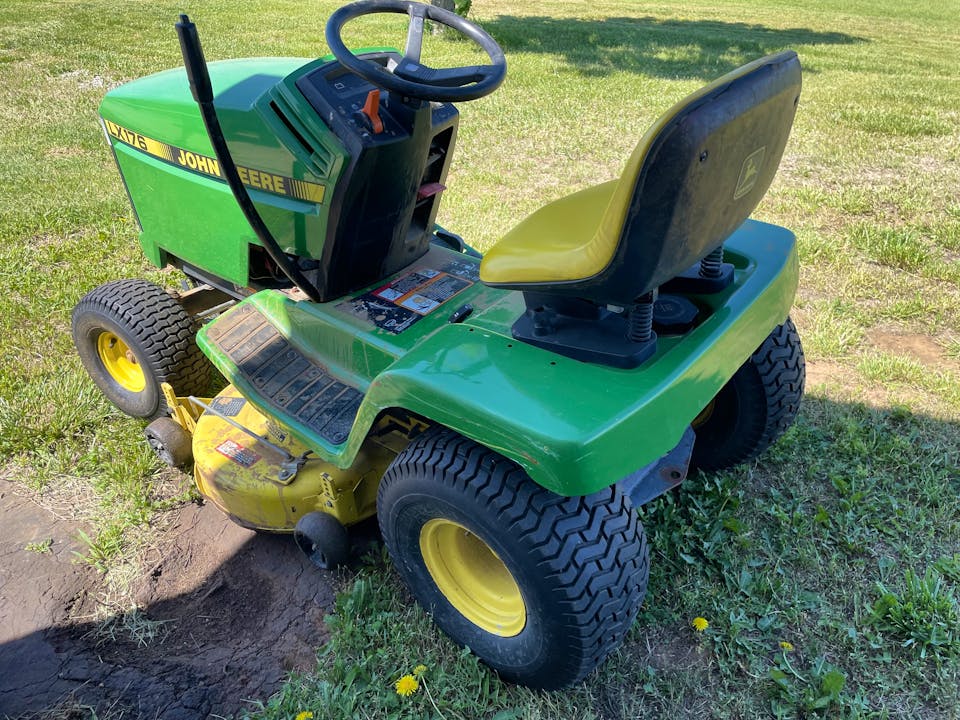 John Deere LX176