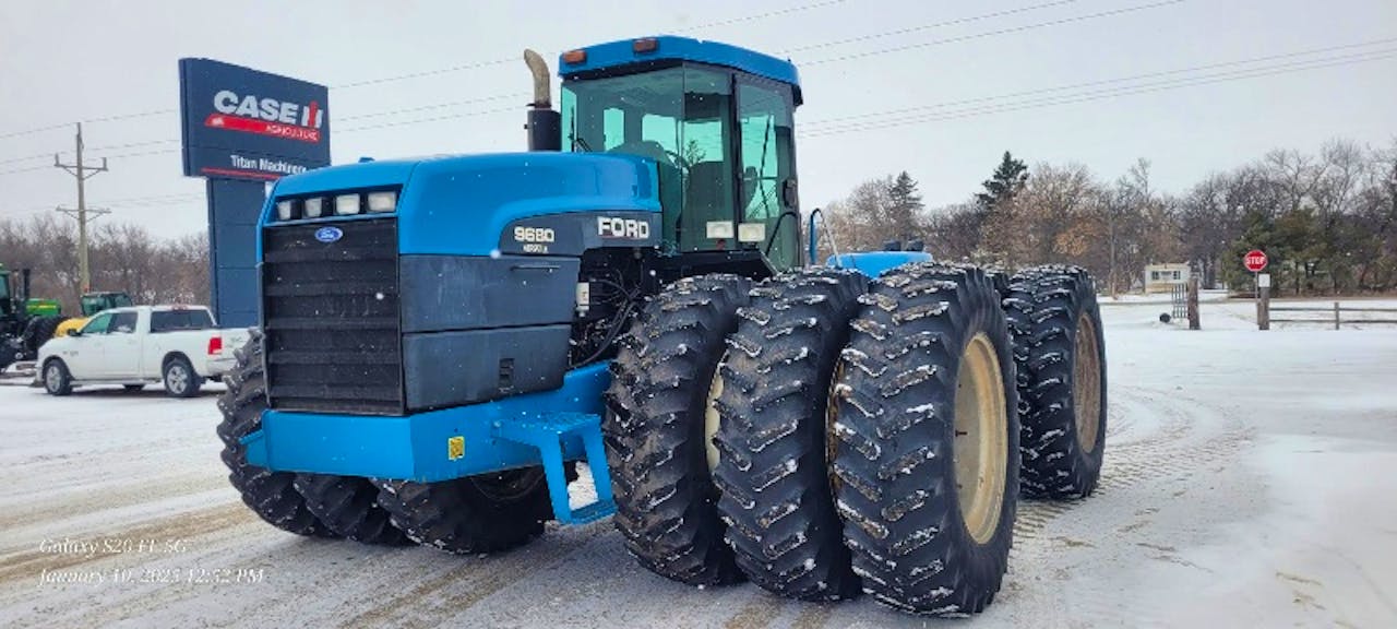 NEW HOLLAND 9680