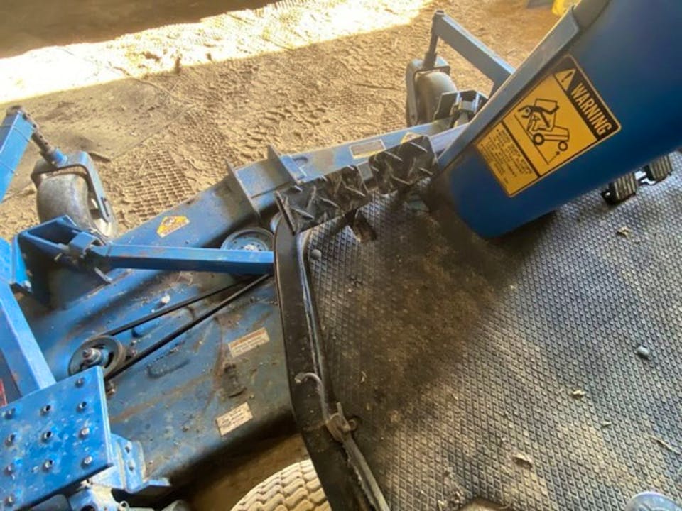 Ford-New Holland CM274