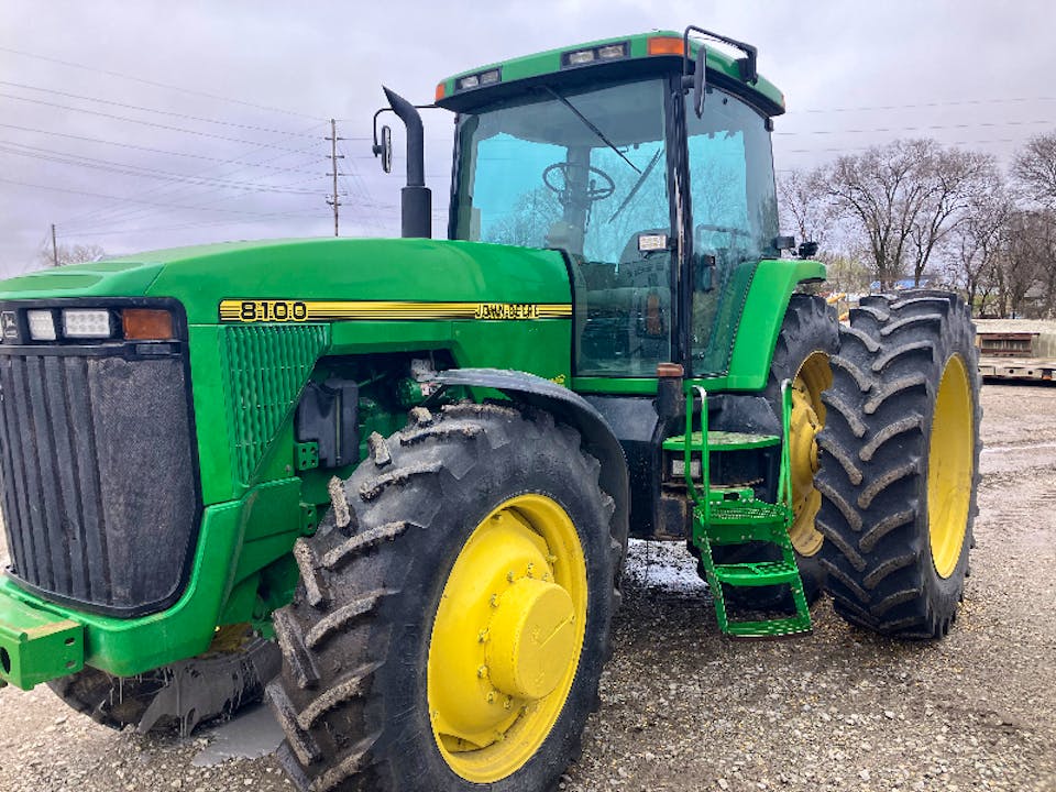 John Deere 8100
