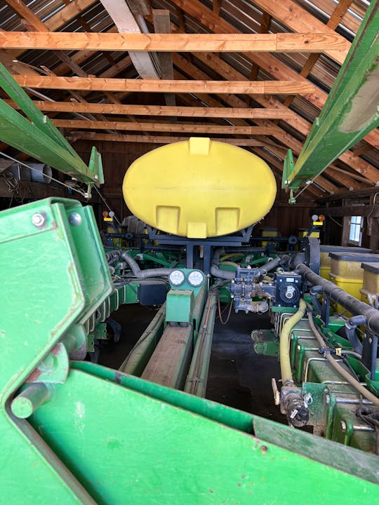 John Deere 7200