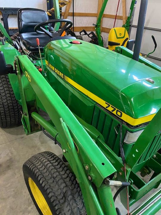 John Deere 770