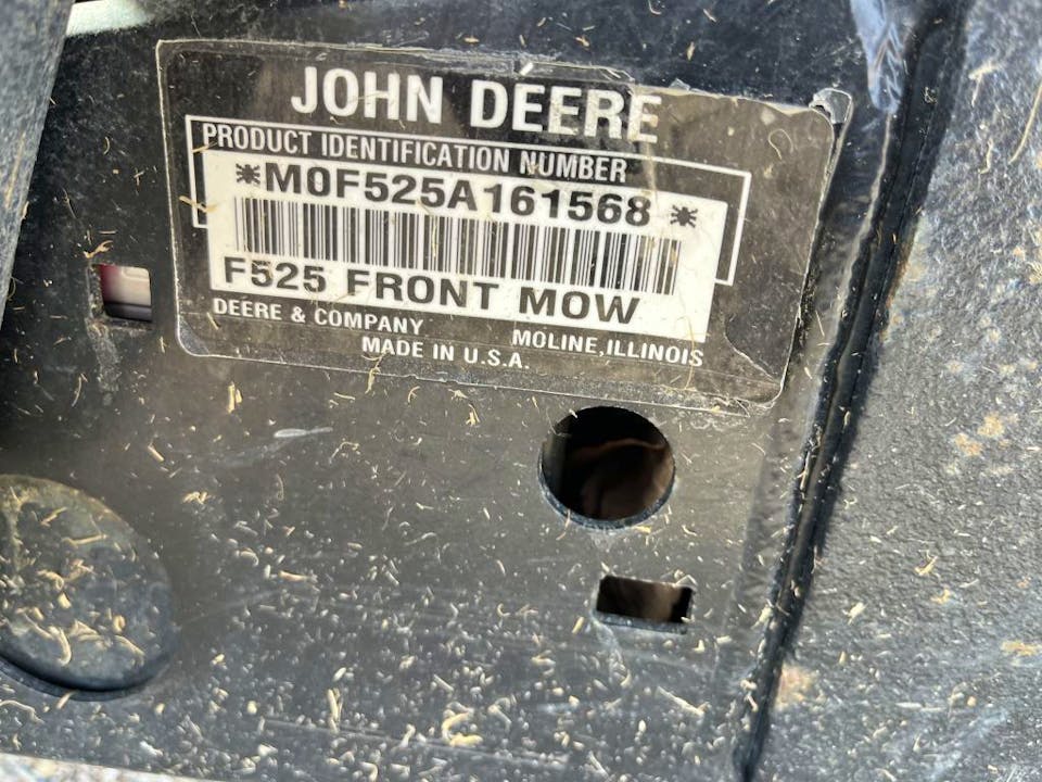 John Deere F525