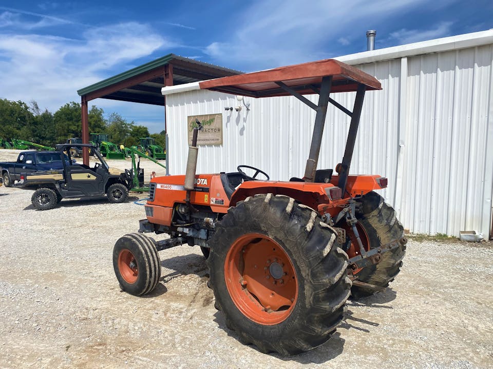 Kubota M5400