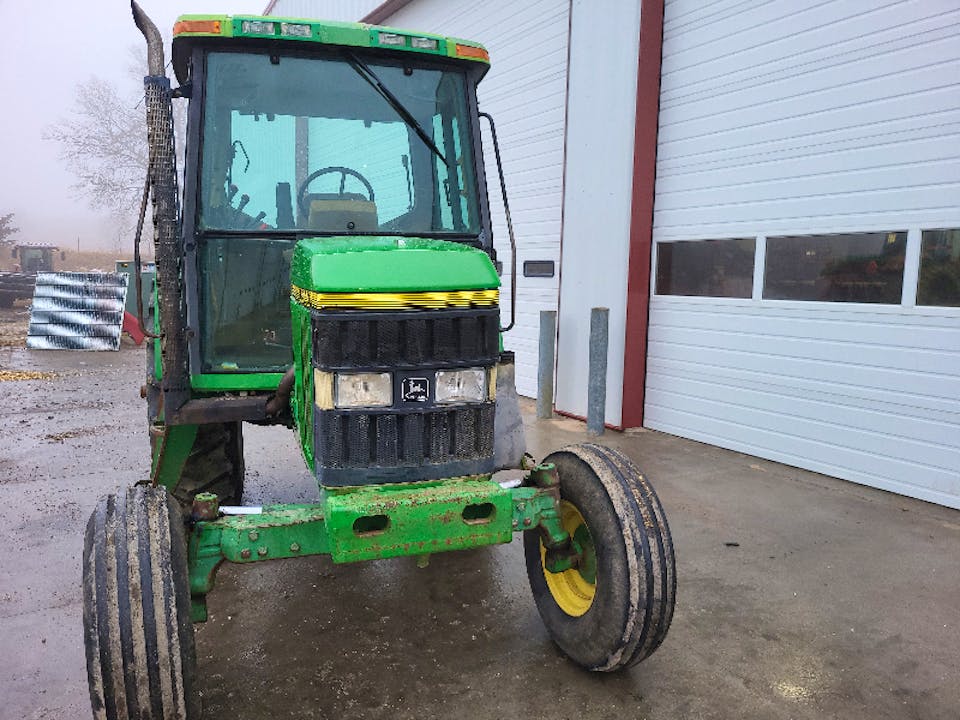 John Deere 6400