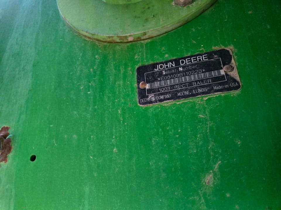 John Deere 100