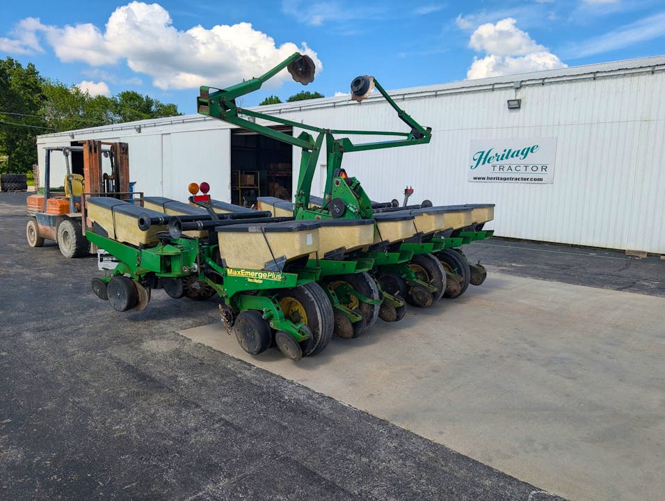 John Deere 1760