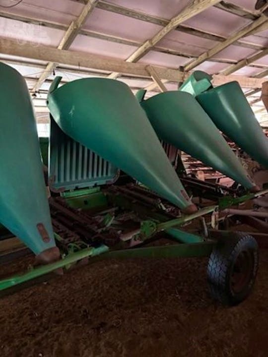 John Deere 694