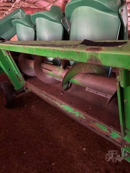 John Deere 694