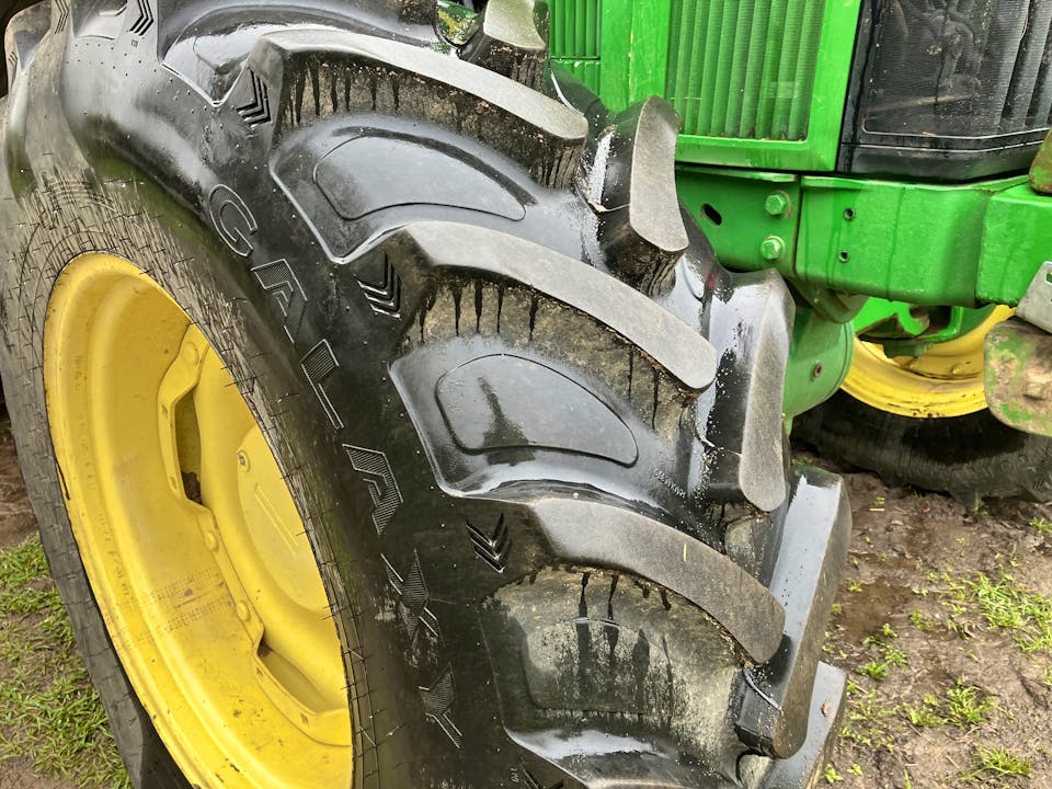 John Deere 7810