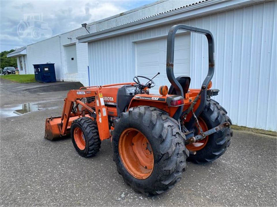 Kubota L2900