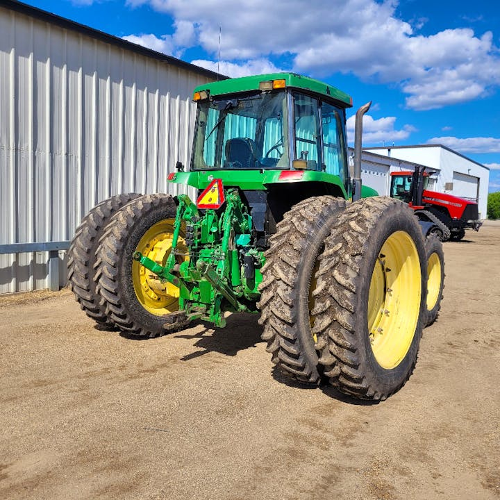 John Deere 7810