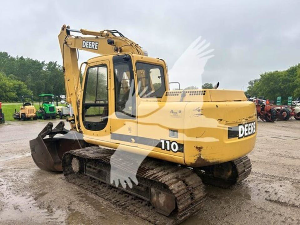 John Deere 110