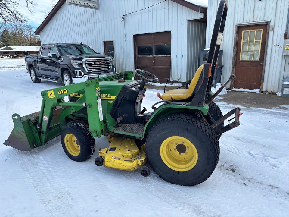 John Deere 4100