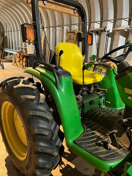 John Deere 4400