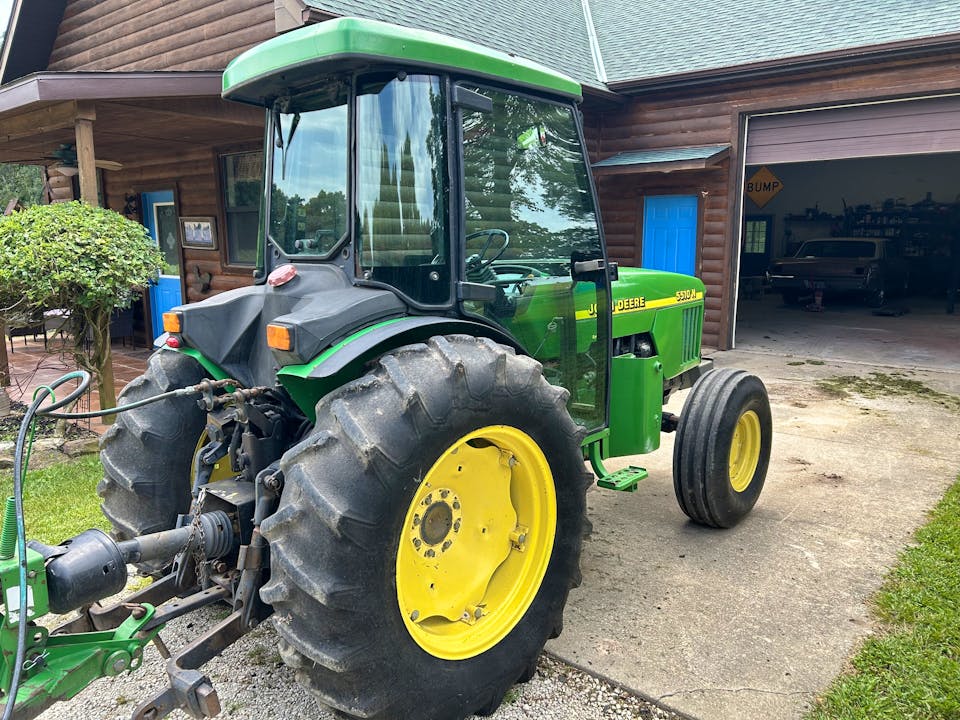 John Deere 5510