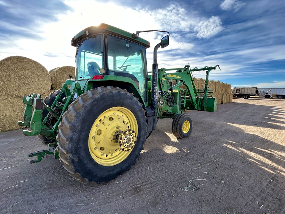 John Deere 8100
