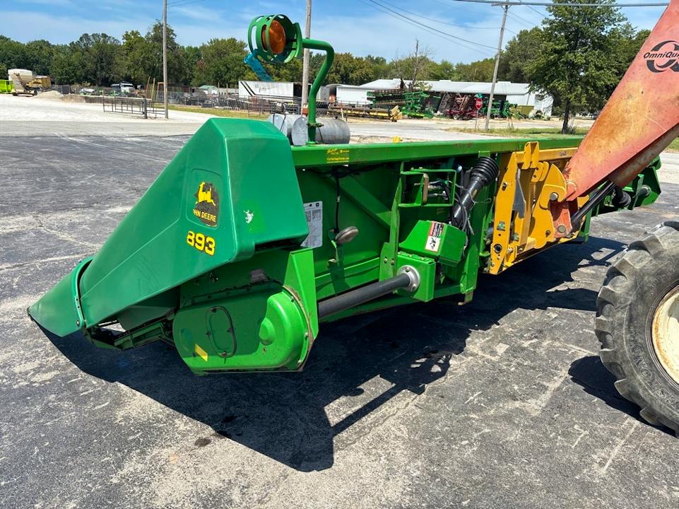 John Deere 893