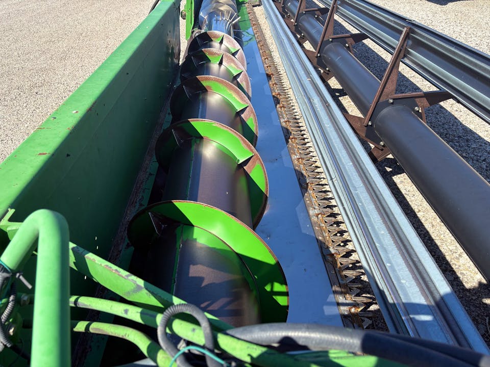 John Deere 930R